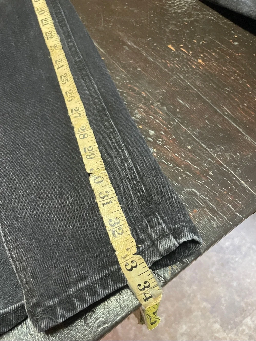 Abercrombie & Fitch 90’s  Relaxed Jean High Rise Front Slits Long Hem Size 30.